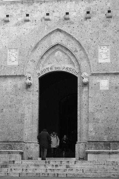 Black and white_0024